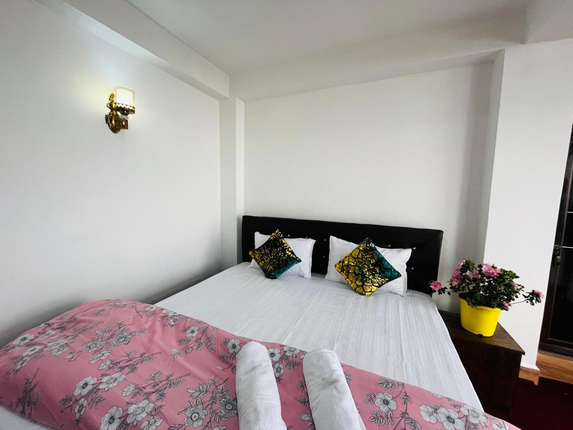 Shalom Inn Home Stay 大吉岭 外观 照片