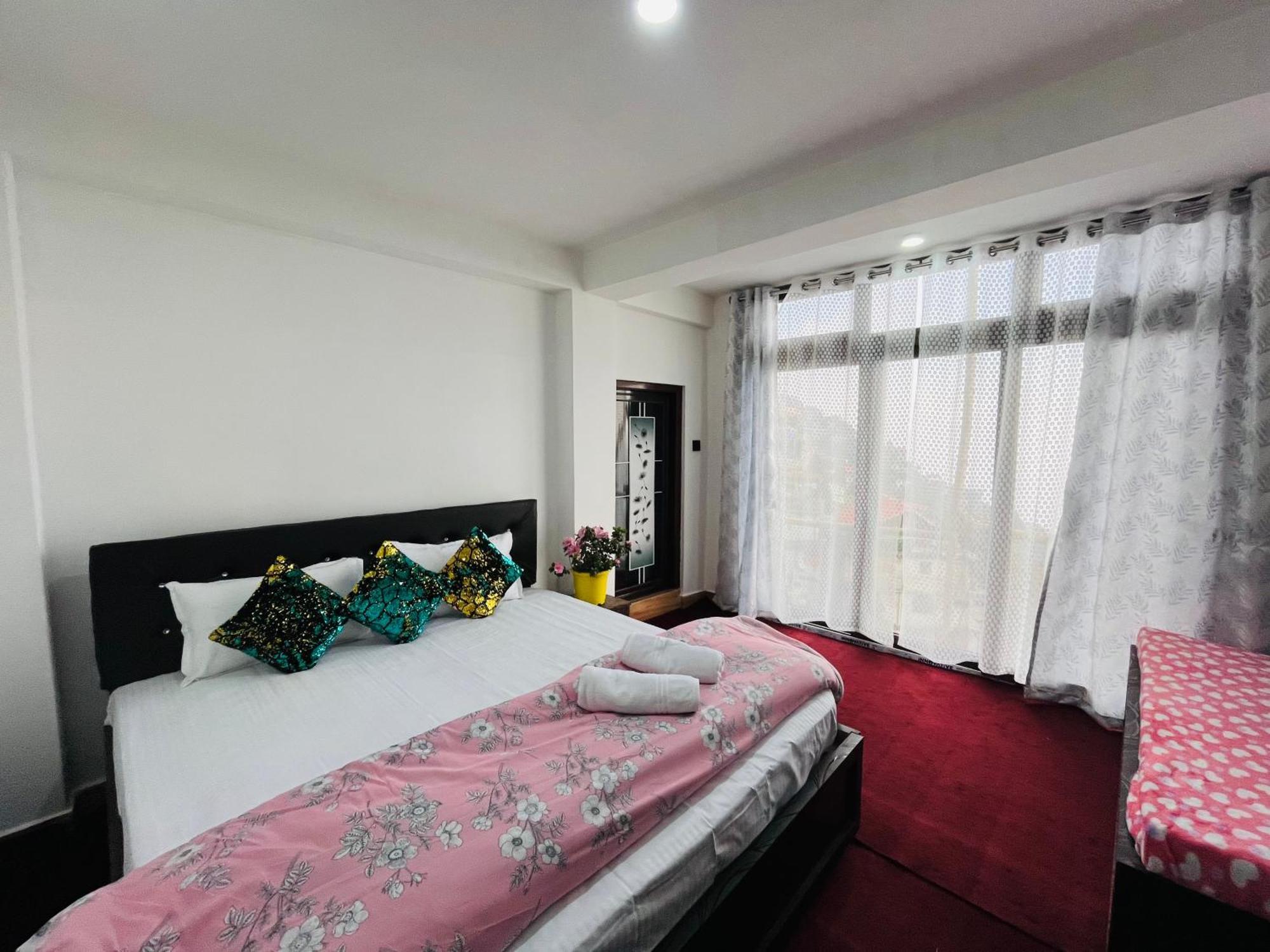 Shalom Inn Home Stay 大吉岭 外观 照片