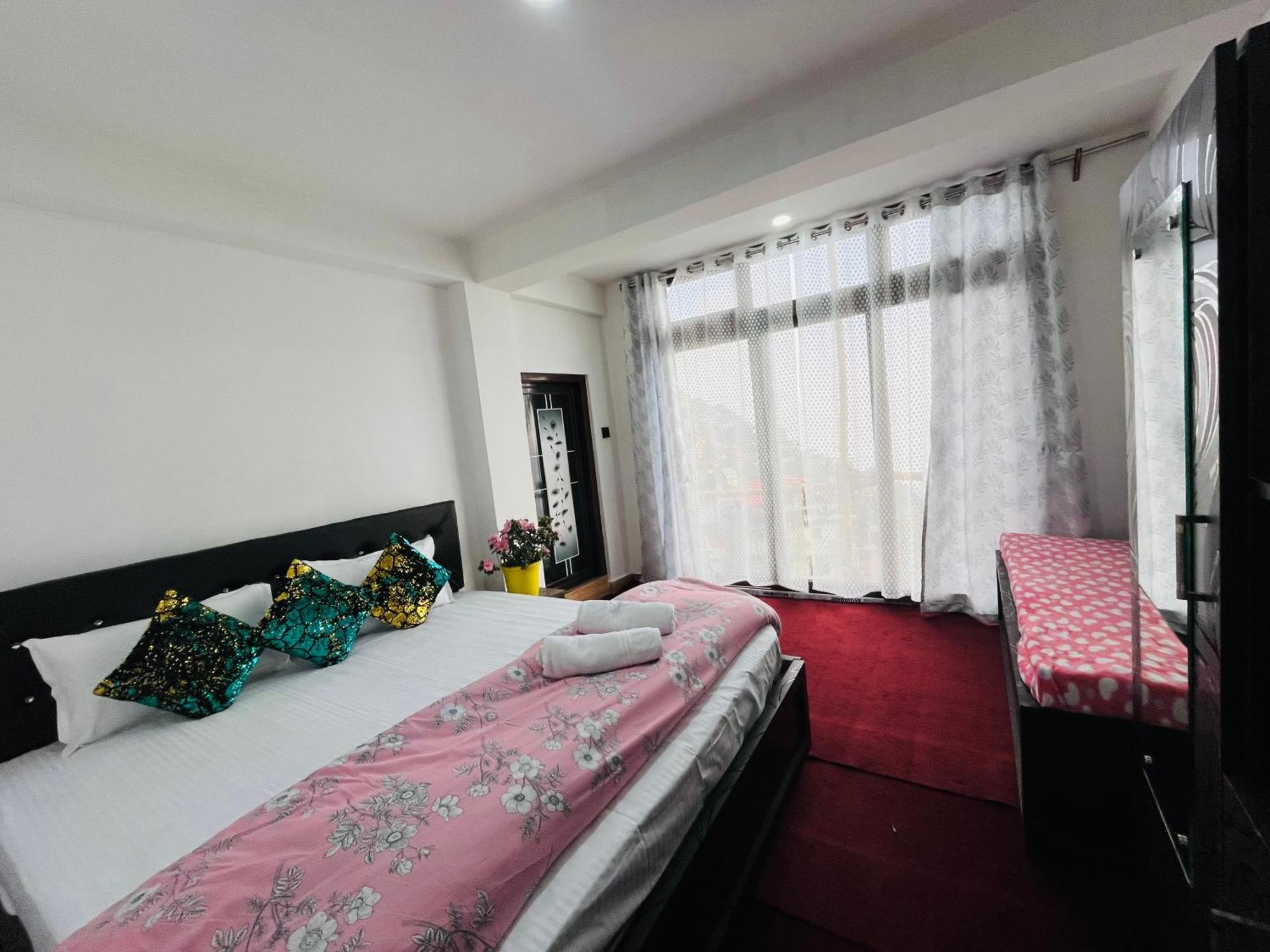 Shalom Inn Home Stay 大吉岭 外观 照片